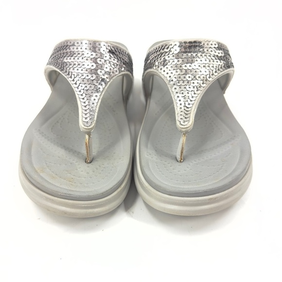 Crocs Boca Wedge Sandals Womens 6 Silver Sequin Thong Flip Flop Platform Beachy - Picture 3 of 10